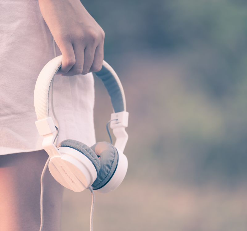 image illsutrant un casque audio pour le workshop d'exploration de la consience Institut Monroe